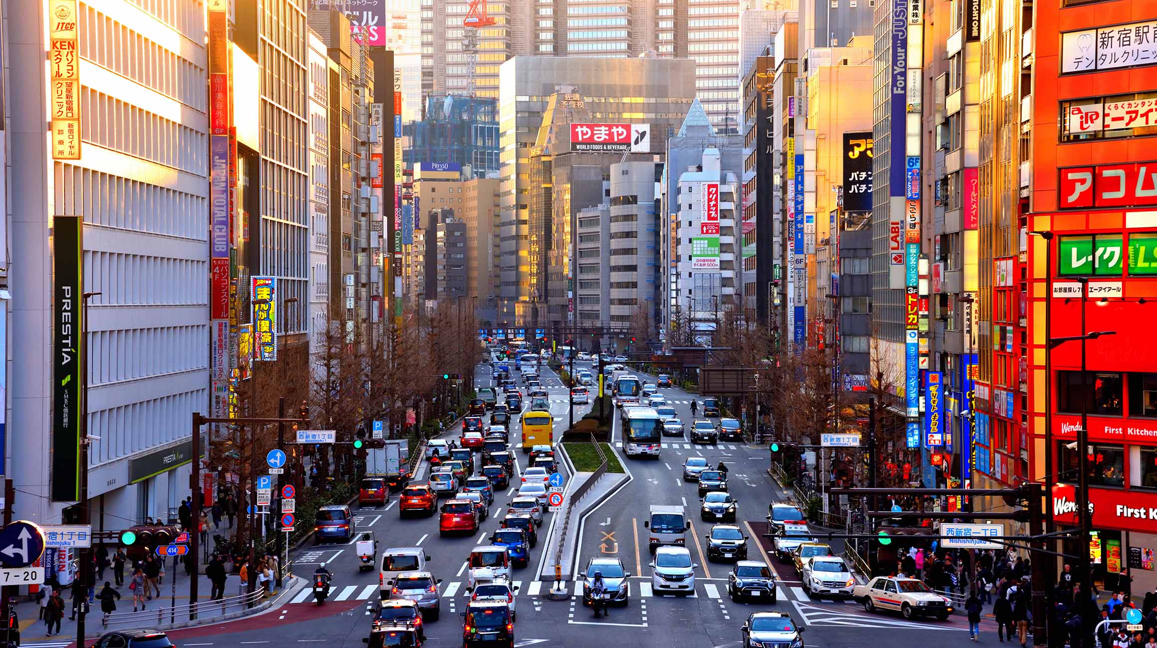 新宿駅周辺