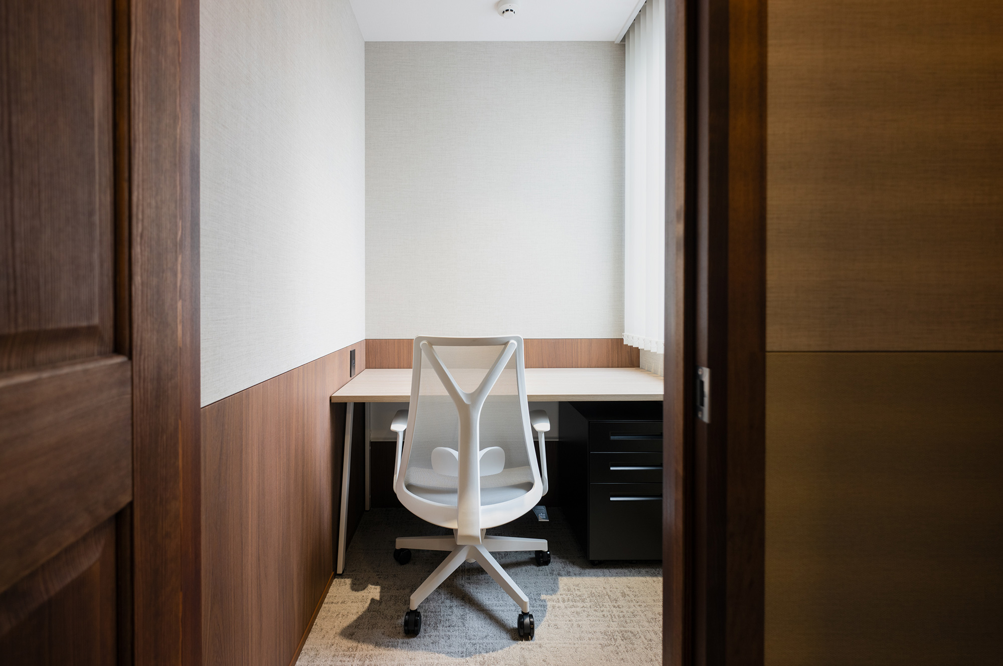 ROOM 571 photo